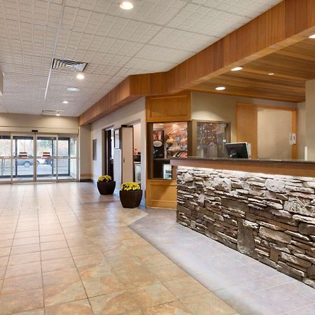 Border Inn & Suites Lloydminster Εξωτερικό φωτογραφία