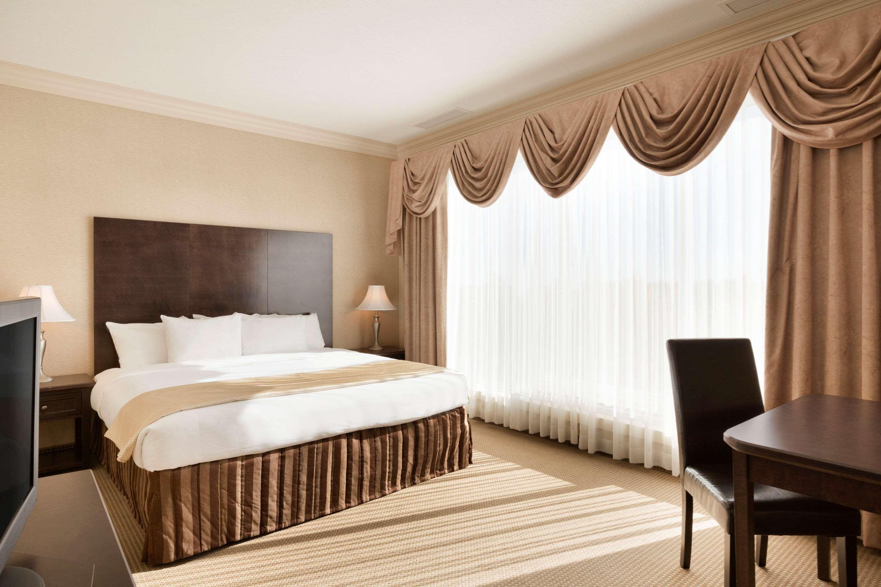 Border Inn & Suites Lloydminster Εξωτερικό φωτογραφία