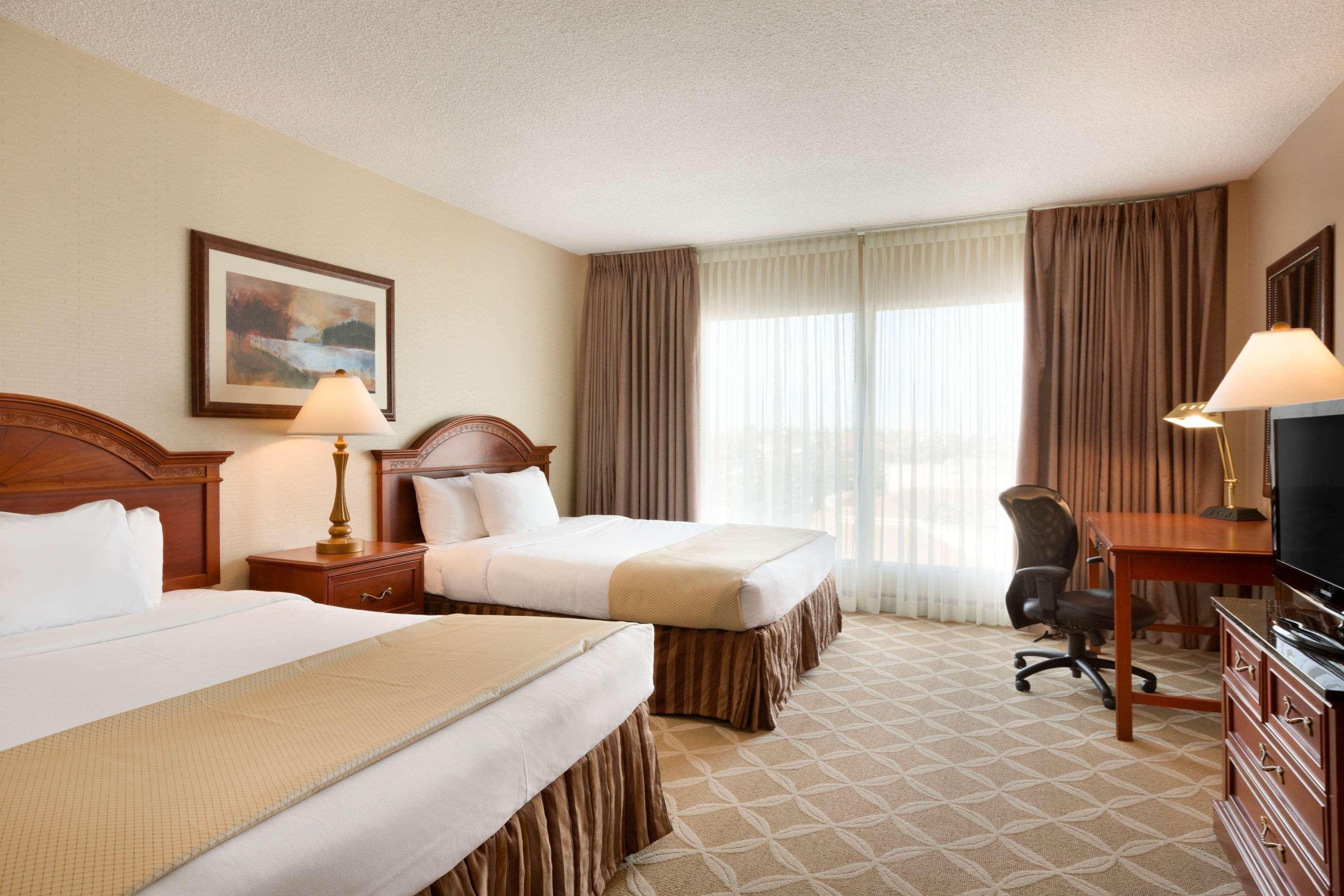 Border Inn & Suites Lloydminster Εξωτερικό φωτογραφία