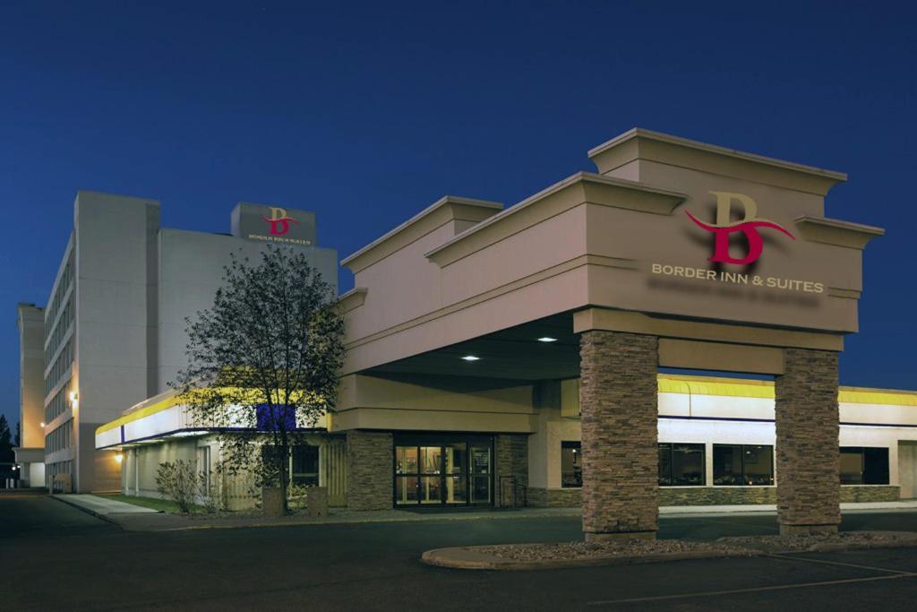 Border Inn & Suites Lloydminster Εξωτερικό φωτογραφία