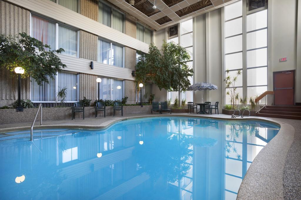 Border Inn & Suites Lloydminster Εξωτερικό φωτογραφία